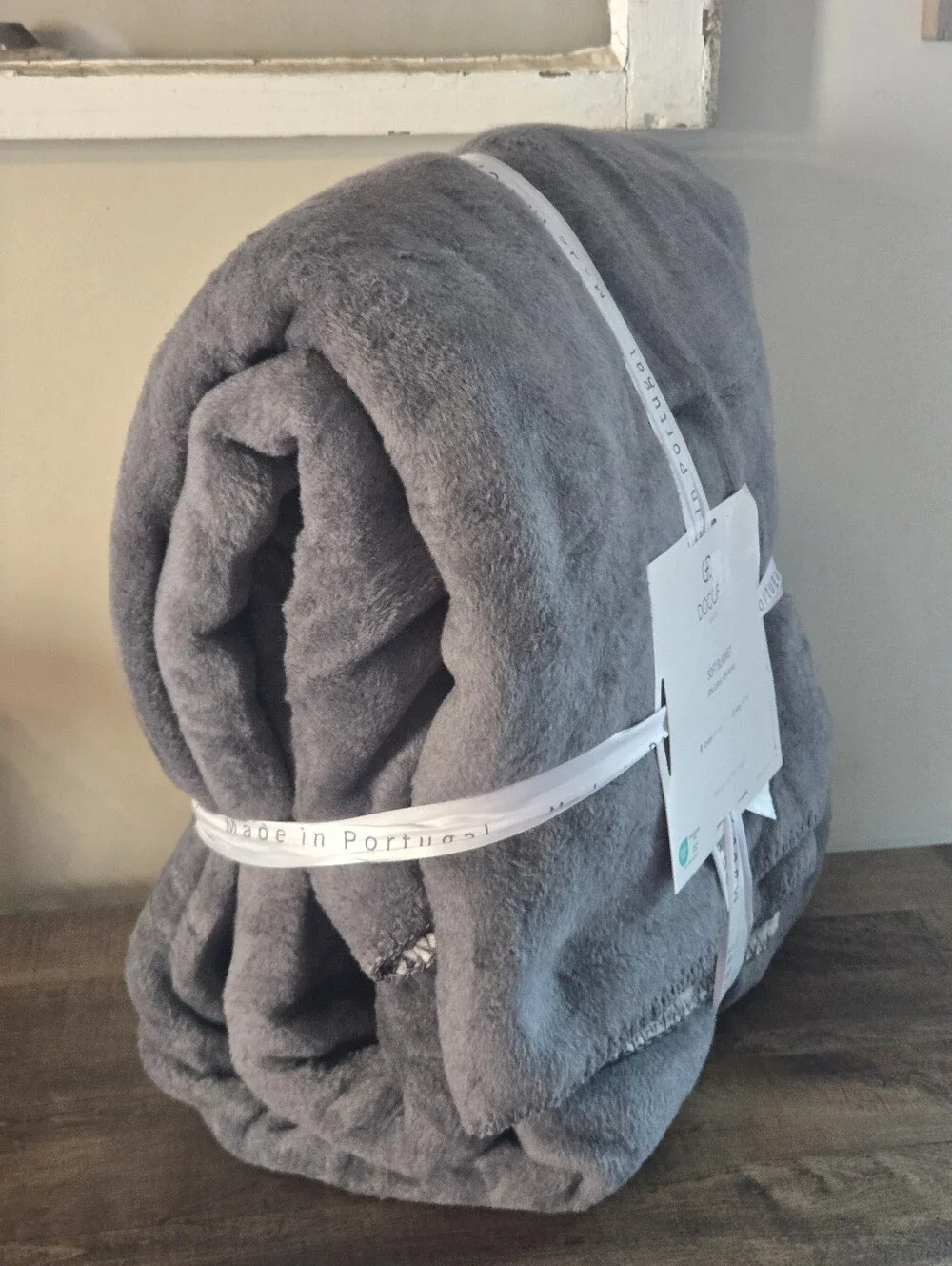NWT “Docofil White” Soft Queen Blanket Dark Gray Reversible Light Gray Portugal